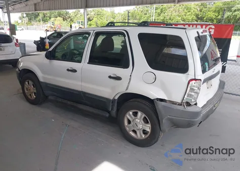 2004 Ford Escape Xlt из США, поврежденный, VIN 1FMYU03184DA08689